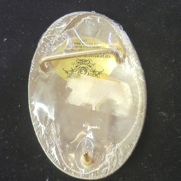 Vintage Award Winning Design Buckles - Picture 3 of 8